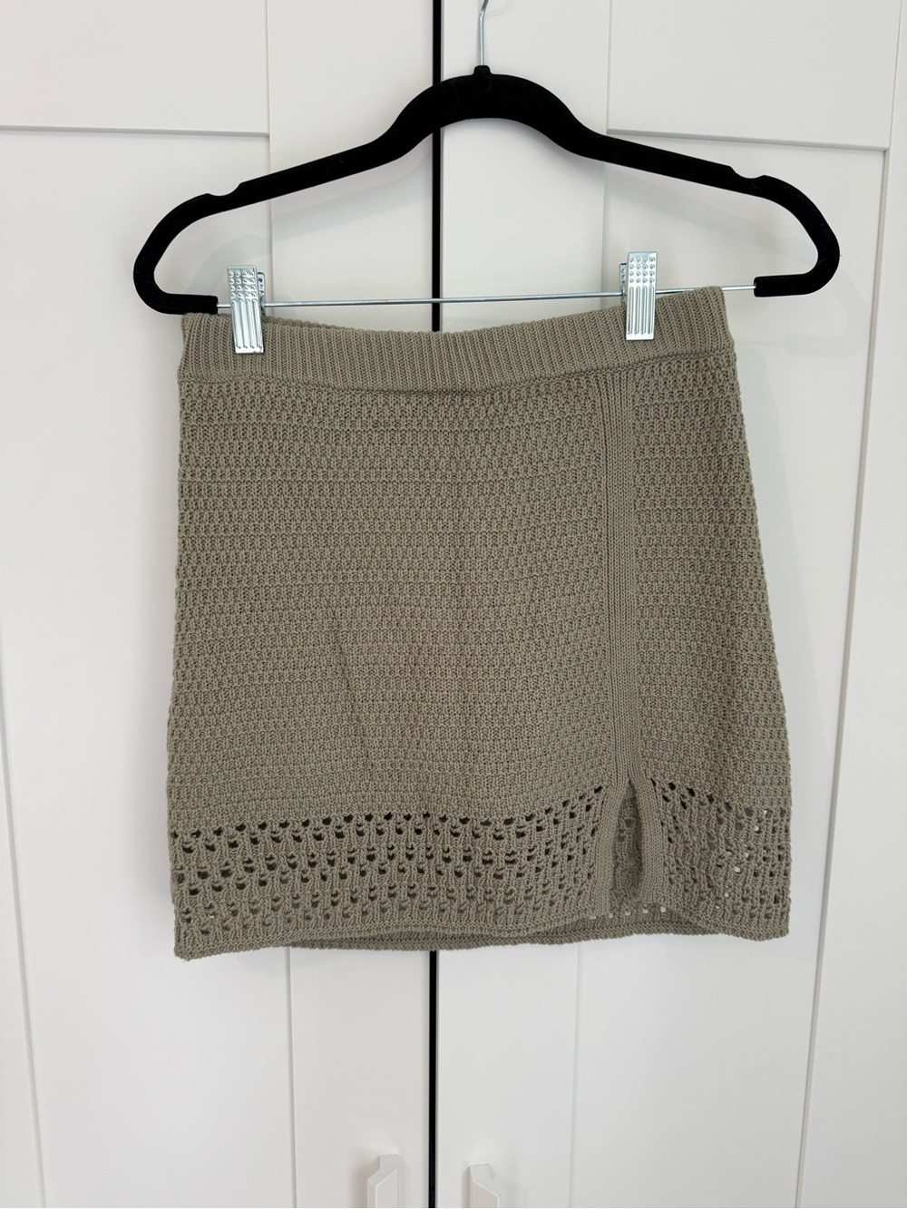 American Eagle Outfitters Taupe Crochet-Hem Mini Skort